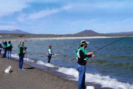 Pesca en Laguna Blanca