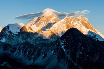 La montaña más alta de la Tierra sigue creciendo